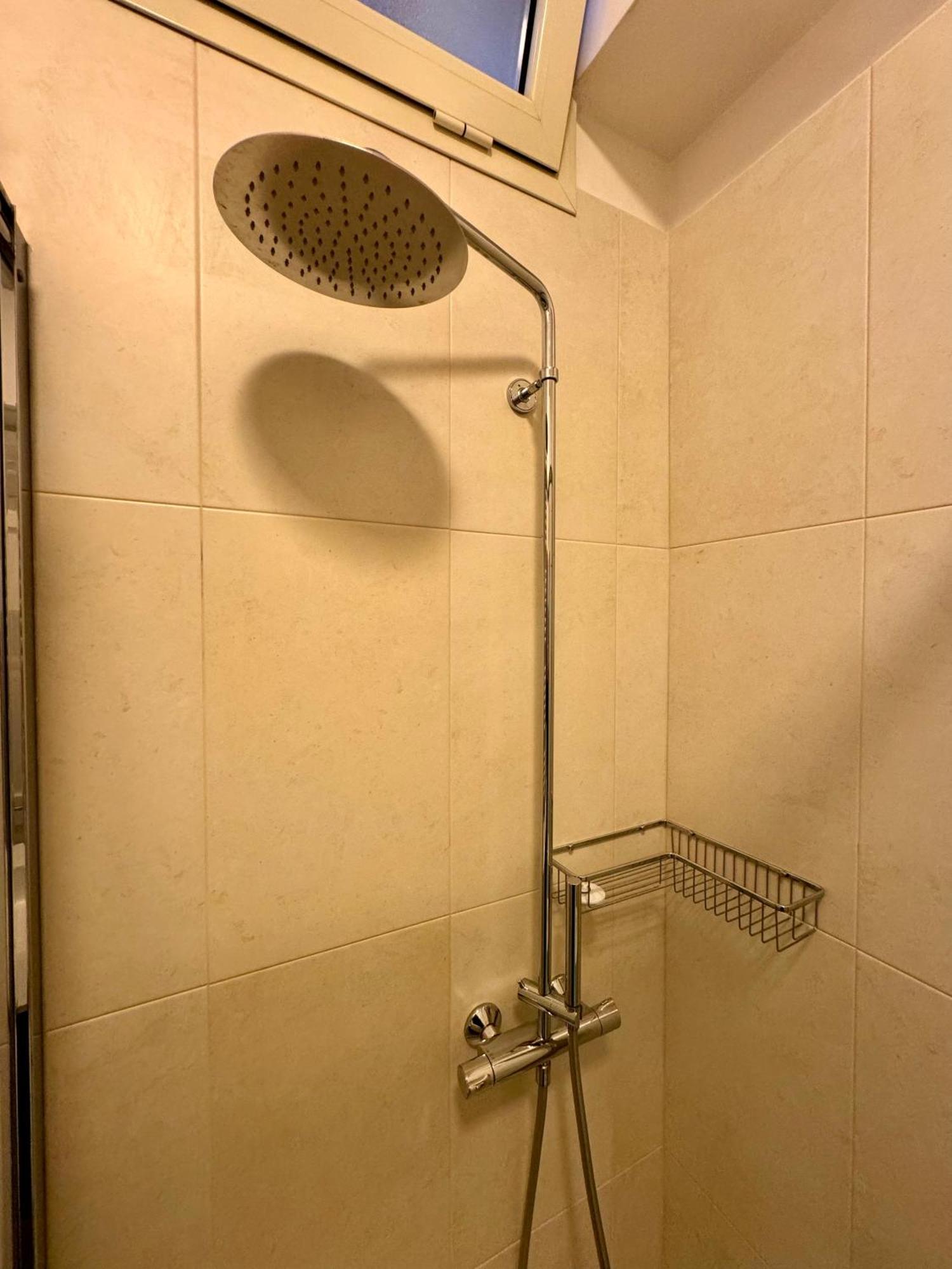 4 Balconi House- Appartamento Moderno A Λέτσε Εξωτερικό φωτογραφία